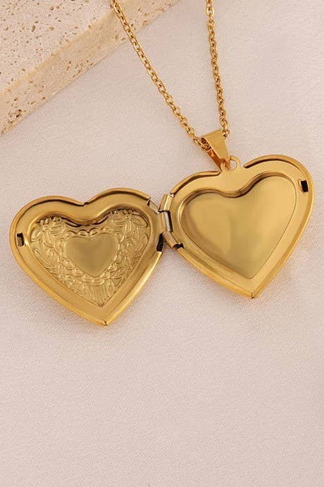 Kimmy Locket Necklace