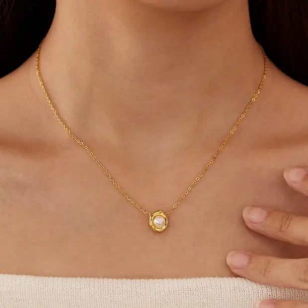 Gold Pearl Filled Necklace