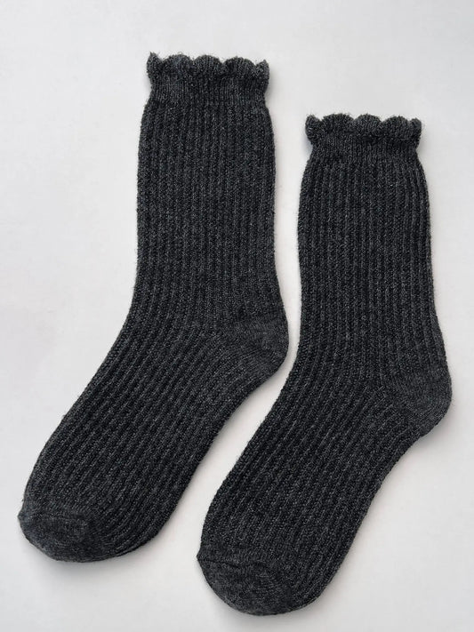 Linen Scalloped Socks