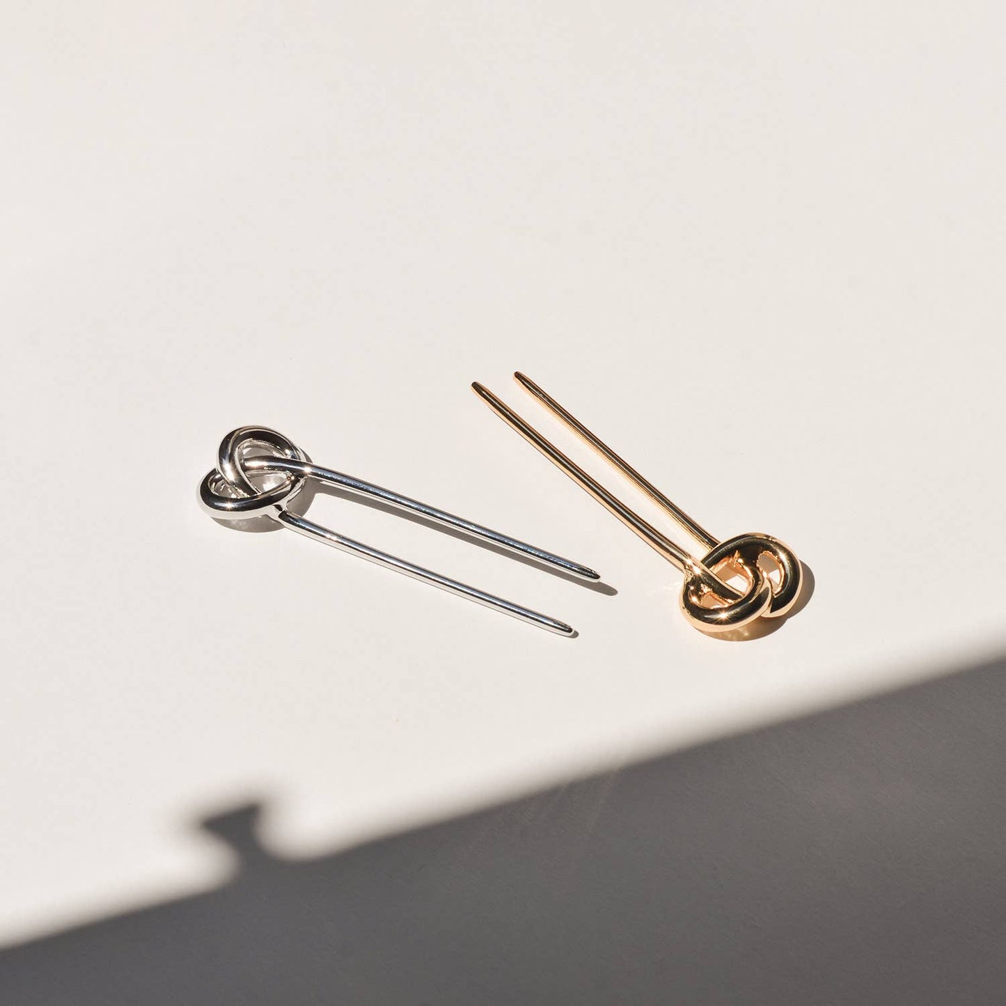 Knot-shaped Hair Stick | Gold