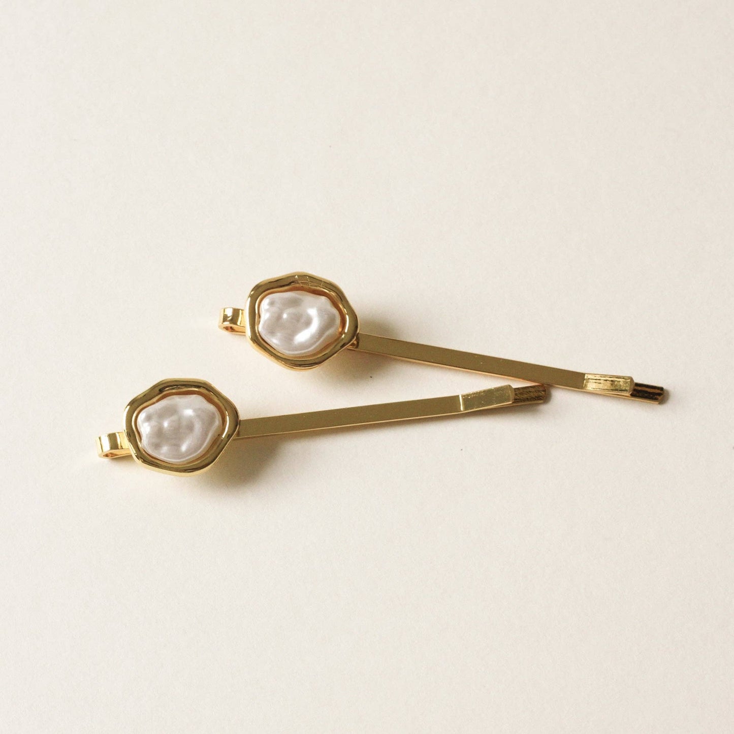 Freshwater Pearl Bobby Pins