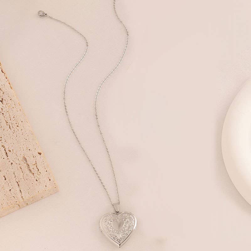 Kimmy Locket Necklace