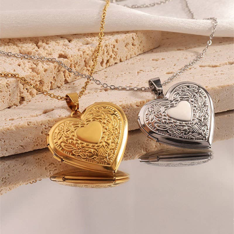 Kimmy Locket Necklace