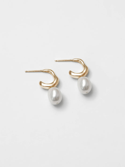 Emmy Earrings in Gold