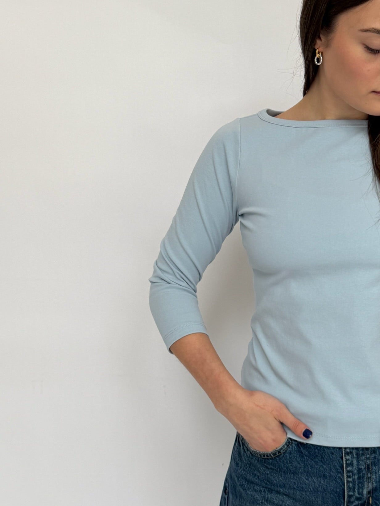 Shayla Boat Neck Tee | White + Blue