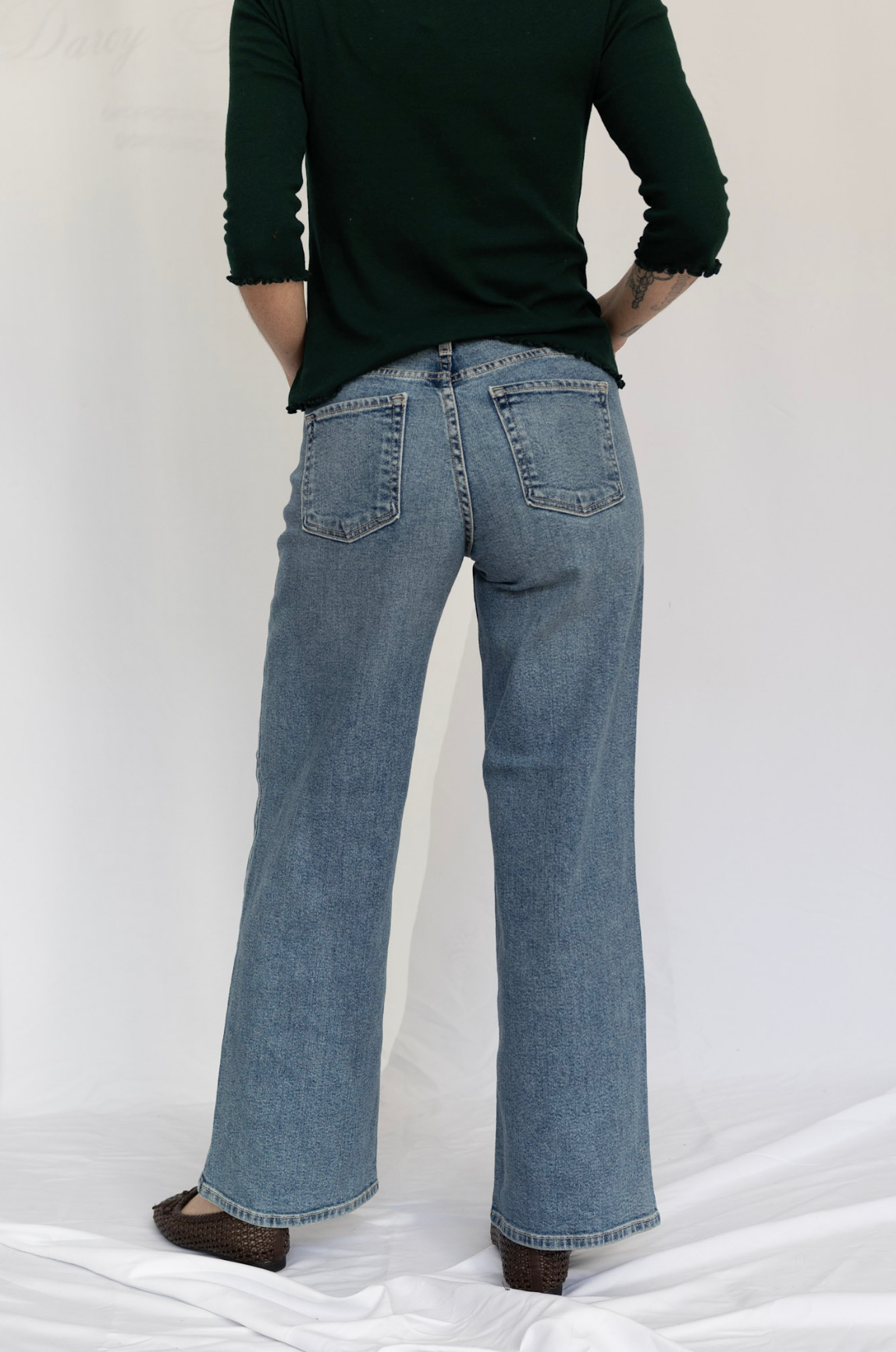 Mid Rise Slim Wide Leg