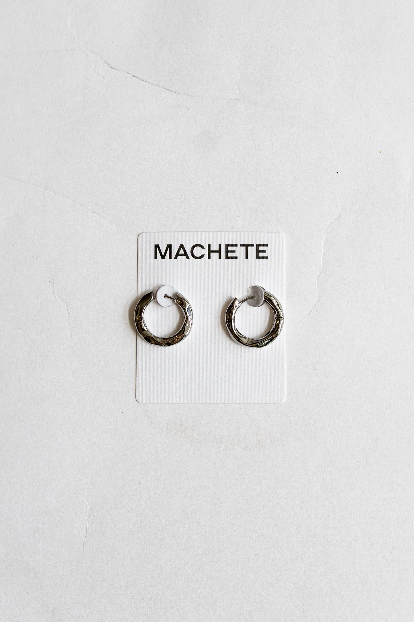 Petite Wavy Hoops | Silver