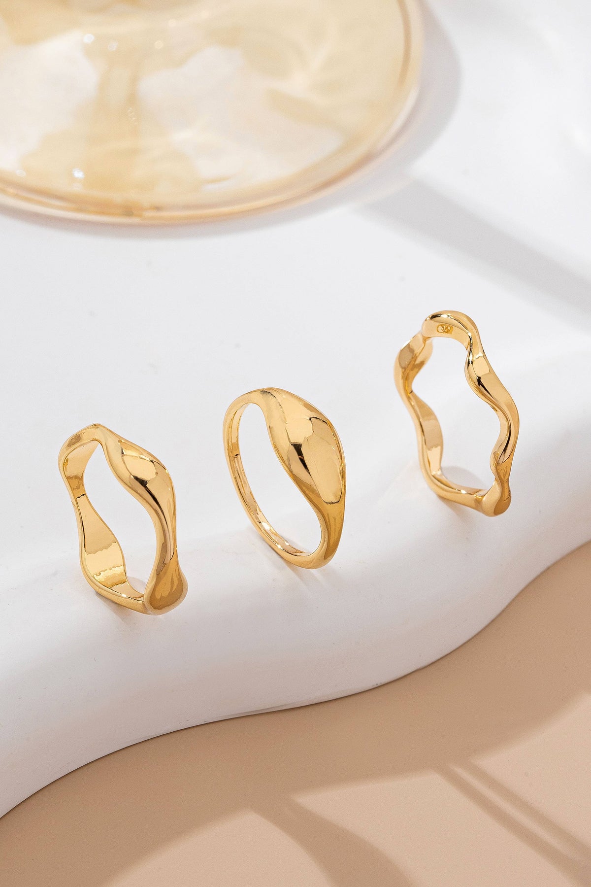 Stacked Wavy Rings
