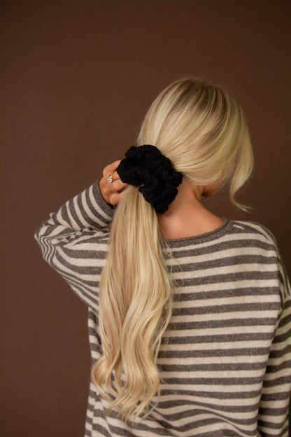 Midnight Ruffle Jumbo Scrunchie