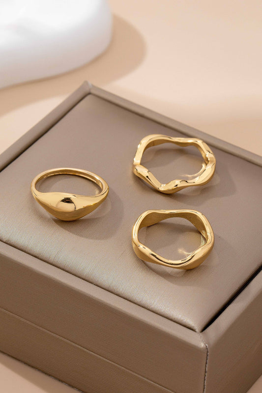 Stacked Wavy Rings