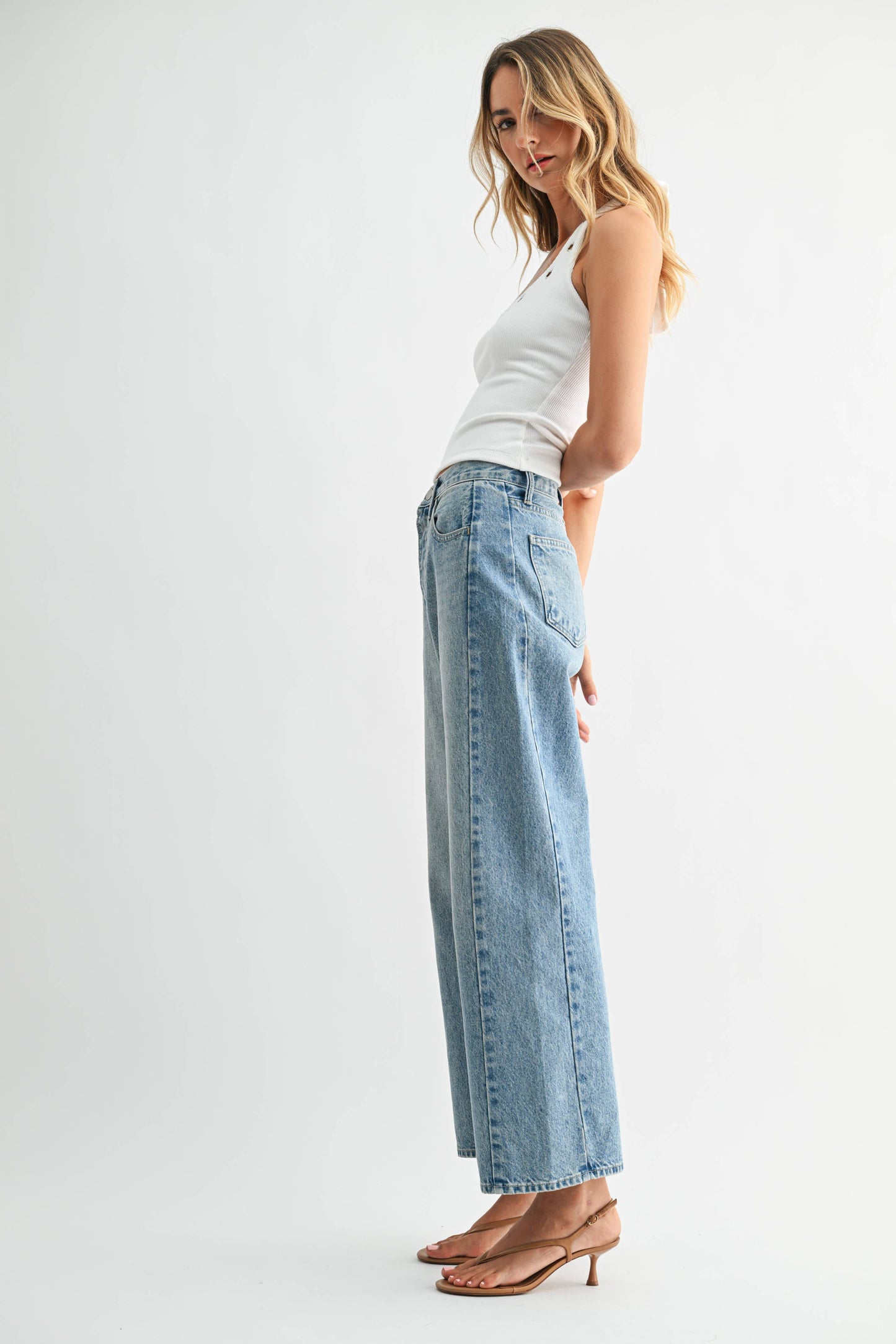 High Rise Twist Seam Barrel Jean
