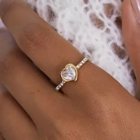 Rhinestone Heart Ring