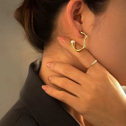 Hoop Pearl Earring