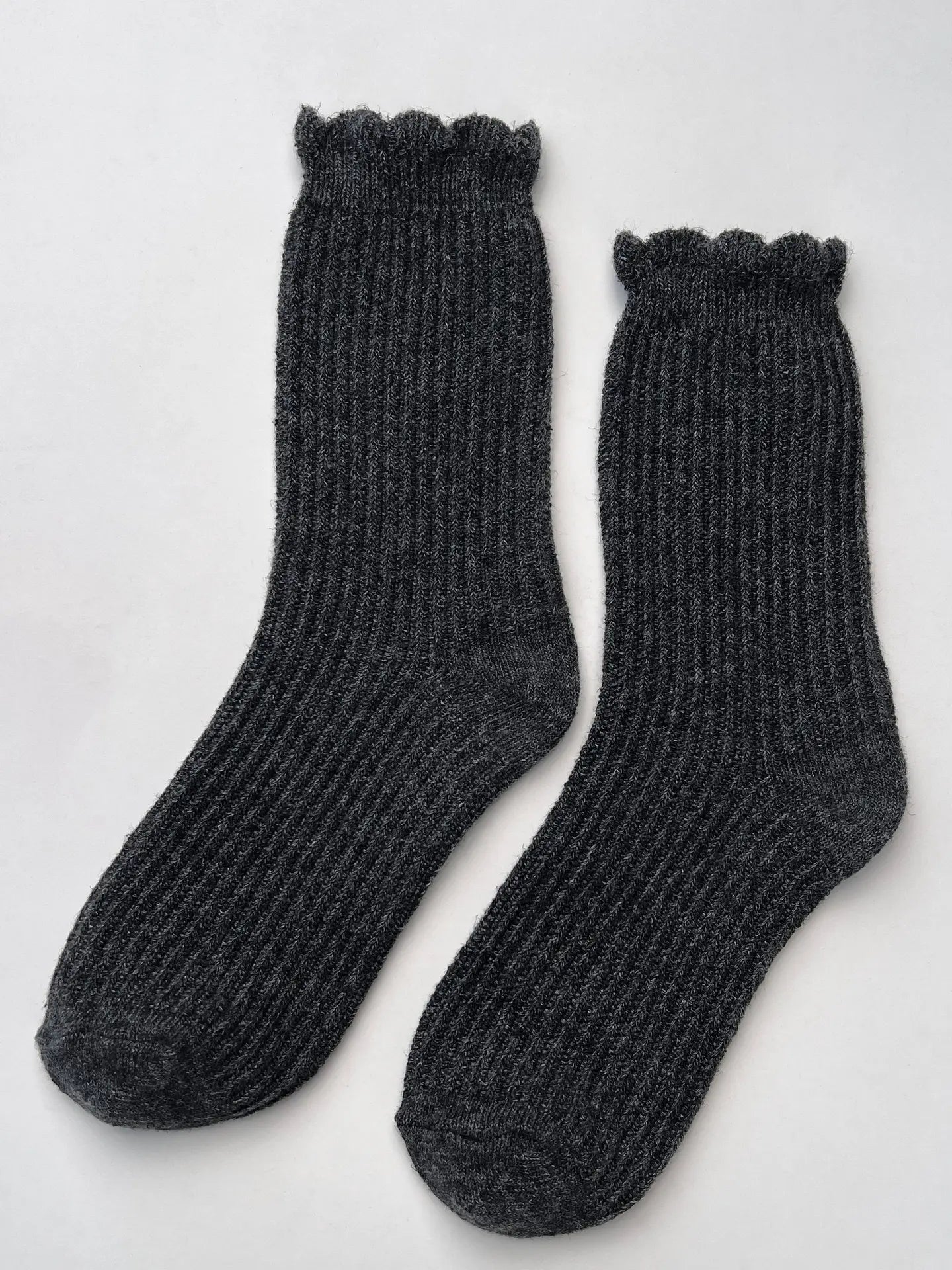 Linen Scalloped Socks